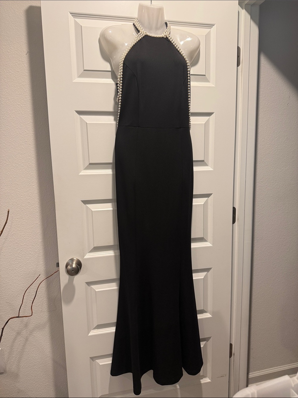 VENUS Black Halter Mermaid Dress with Pearl Sleeves